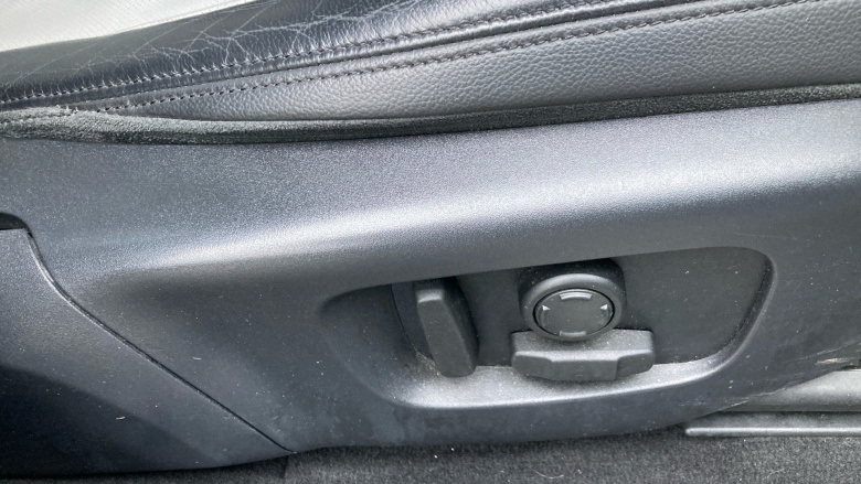 Land Rover Range Rover Evoque 2.0 D180 R-Dynamic SE 5dr Auto Diesel Hatchback